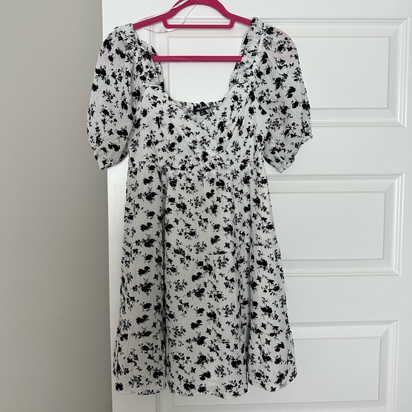 Lulu’s Can't Hurry Love White Floral Puff Sleeve Mini Dress - Picture 2 of 2